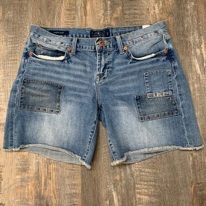 Lucky Brand shorts size 27